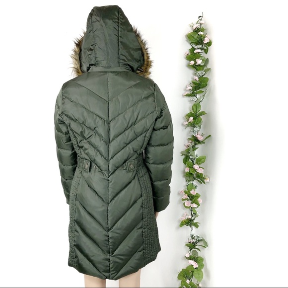 Larry Levine Women ‘s Faux Fur Hood Coat Small - Picture 4 of 8